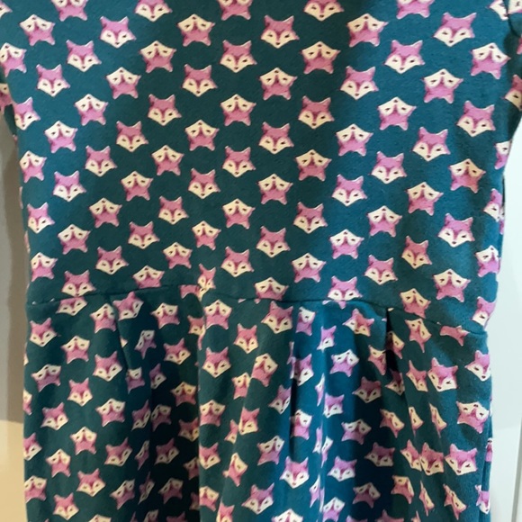 Like new, Gymboree, Girls size 5, Foxy dress. Two zip up pockets, soft and fun! - Picture 5 of 8